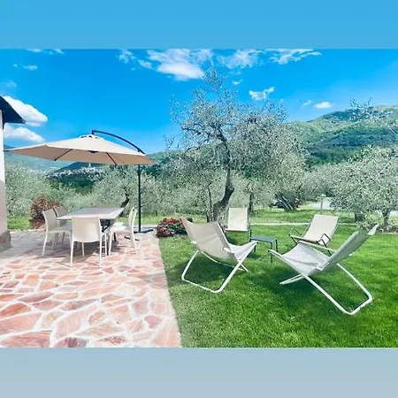 Holiday home Casa Vacanze Gli Ulivi